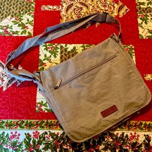 Cherokee Canvas Messenger Bag